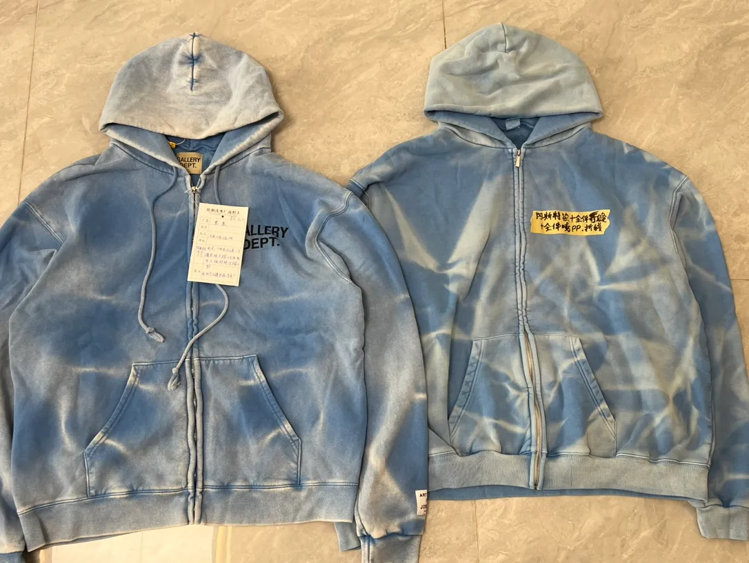 Washed and dyed, first version proofing GALLERY DEPT. SUN FADED ENGLISH LOGO ZIP UP/BLUE Sun-washed by the sun, blue water rippled English zipper hoodie, washed blue S-XL